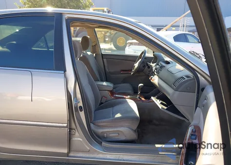 2003 Toyota Camry Xle from USA, damaged, VIN JTDBE32K830238645